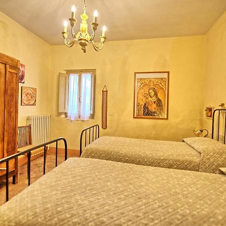 Agriturismo Fattoria Il Piano - Casa Tosca - Сан-Джиминьяно Экстерьер фото